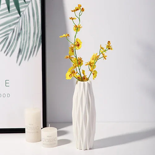 Plastic Vases with Elegant Finish – Beauty and Durability