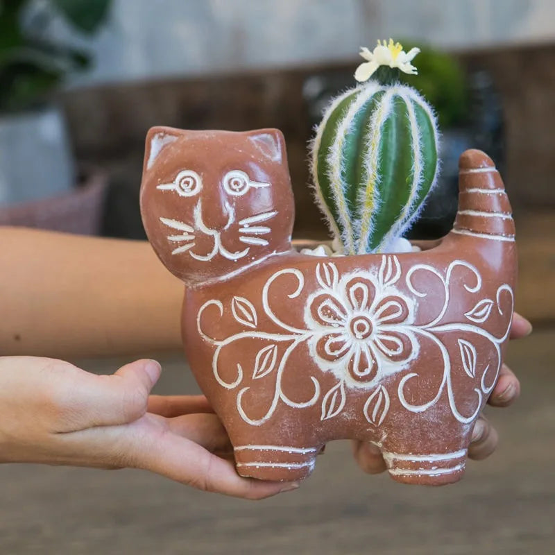 Cat Planter – Charm and Elegance for Your Home