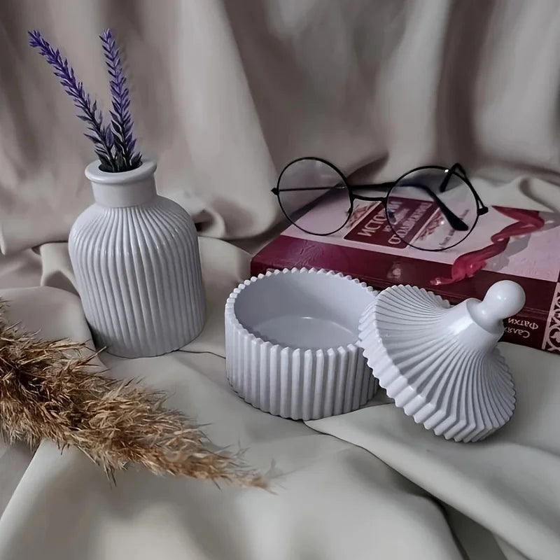 3-Piece Decoration Set - Decor That Inspires Comfort and Charm