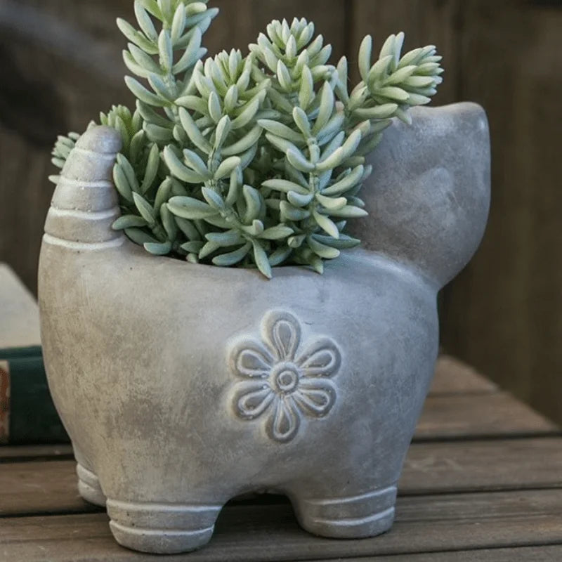 Cat Planter – Charm and Elegance for Your Home