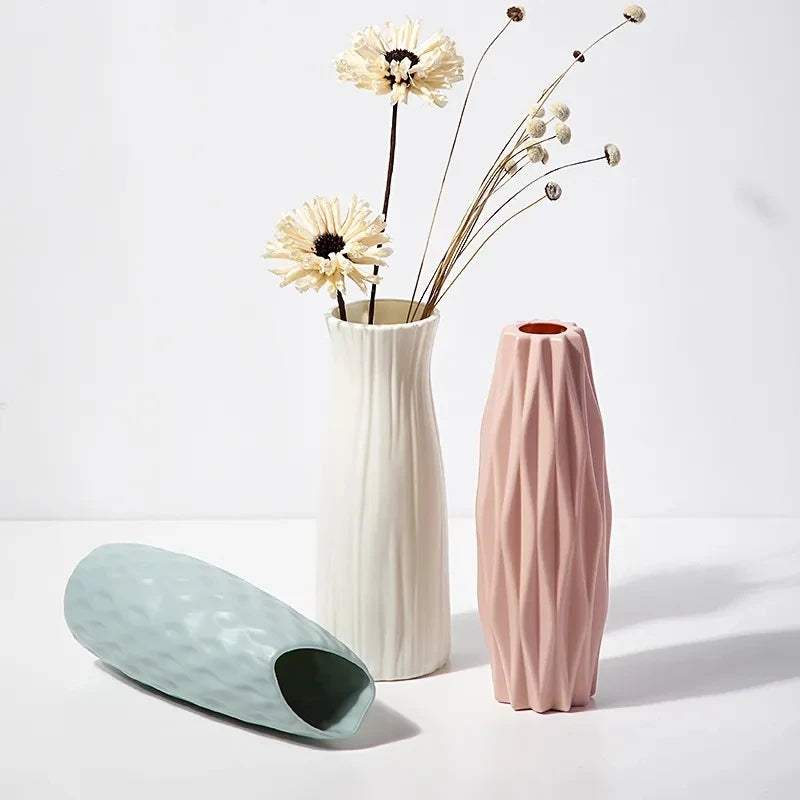Plastic Vases with Elegant Finish – Beauty and Durability