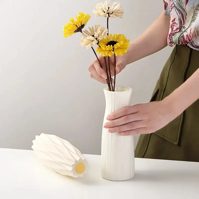 Plastic Vases with Elegant Finish – Beauty and Durability