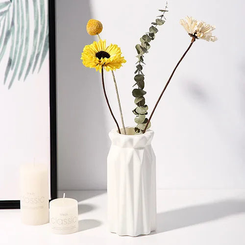 Plastic Vases with Elegant Finish – Beauty and Durability