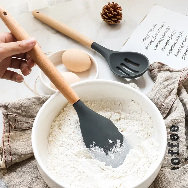 Cook with Comfort and Design – 12-Piece Utensil Set