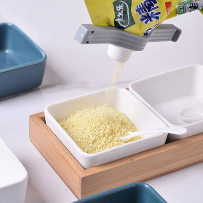 Bag Sealing Clip with Pouring Spout