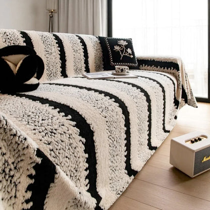 Premium Decorative Throw – Elegance and Comfort to Transform Your Living Room