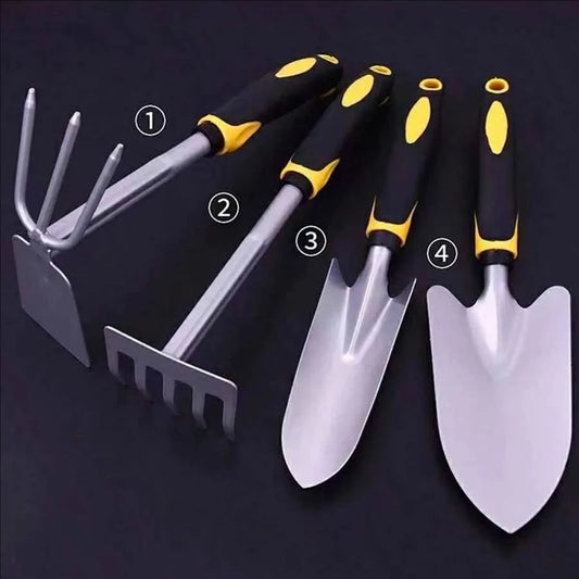 Strong & Ergonomic 4-Piece Garden Kit