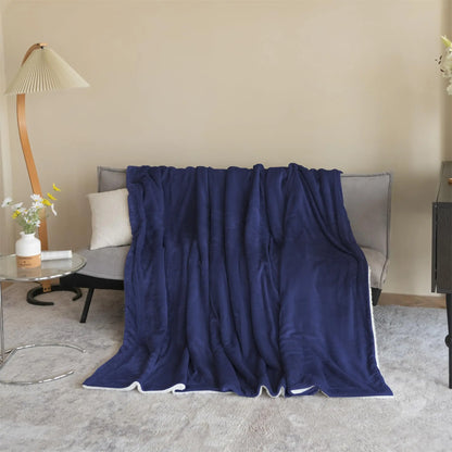 Ultra-Soft Dual-Sided Blanket – Beauty and Comfort Combined